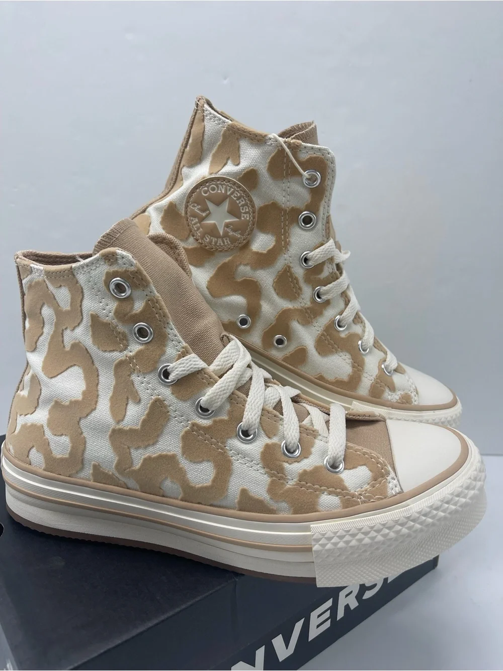 Converse WMNS CTAS EVA LIFT HI EGRET/WARM QUARRY/EGRET A11112C Platform Sneakers